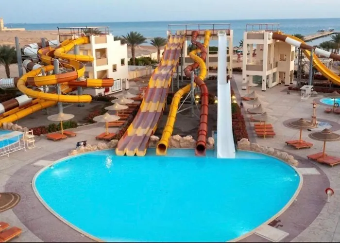 Sunny Karma Sea & Pool View Gurdaka
